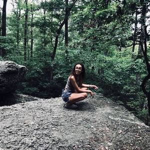 Meet your Posher, Olivia